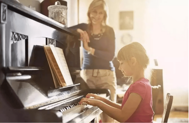 孩子初学钢琴，买台最便宜的入门级钢琴够用了吗？-2.jpg