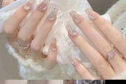 少女的酥胸