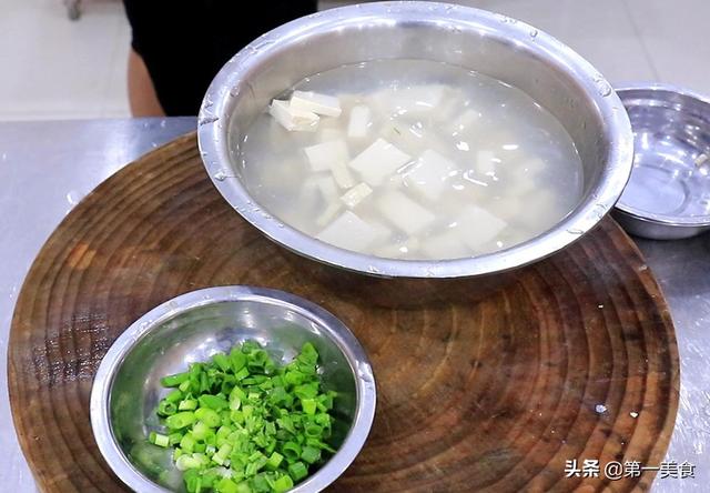 6道豆腐汤，做法简单，下班后喝一碗，全身冒汗，应对降温正合适-12.jpg