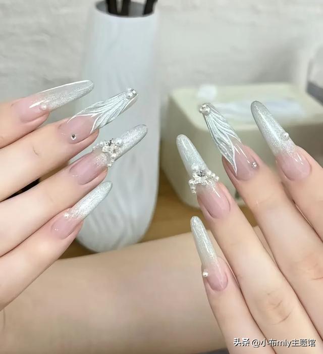少女的酥胸-6.jpg