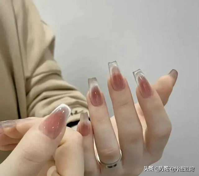 好看又实用的少女的酥胸款式-5.jpg